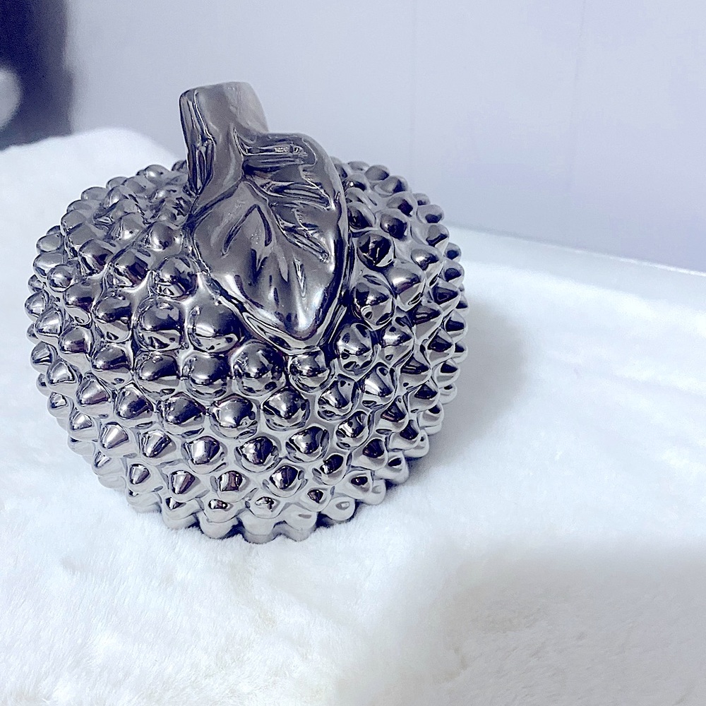 Silver Apple accent decor